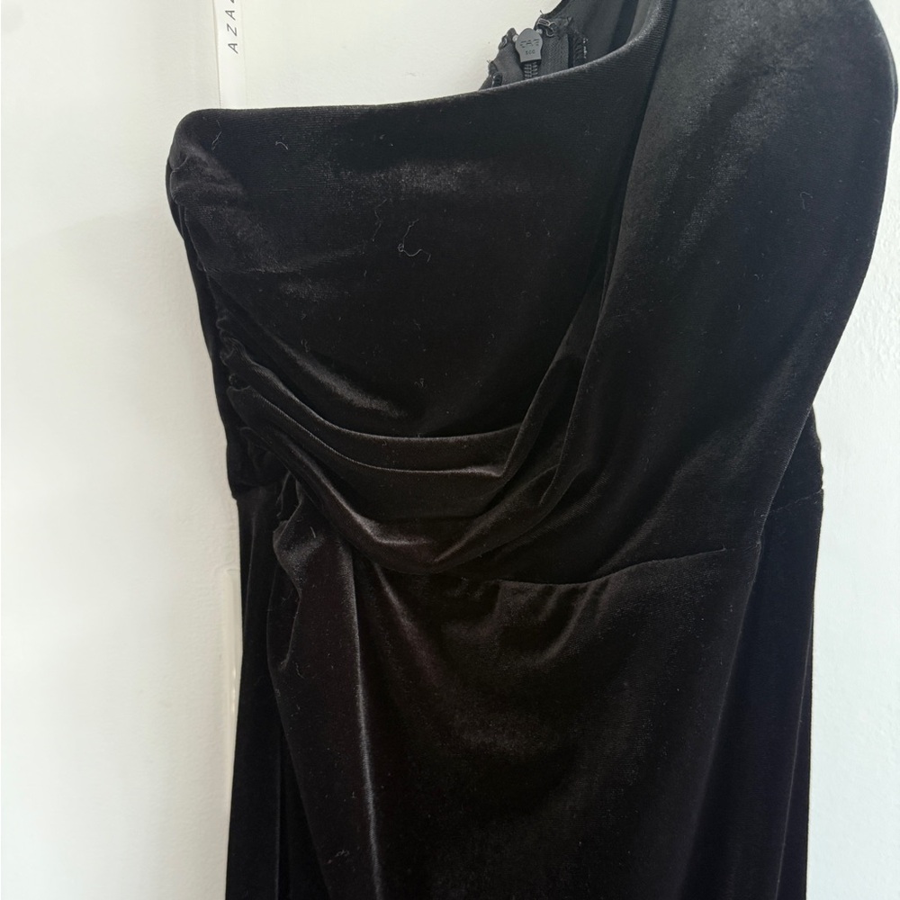 Azazie Black Mermaid One Shoulder Pleated Velvet Dress - Picture 5 of 7